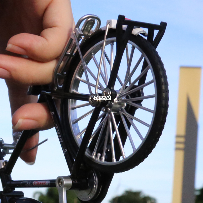 Mountain Biking Pictures - Maßstab 1:10 Mini-Mountainbike-Fahrradmodell aus Druckgusslegierung, klassische